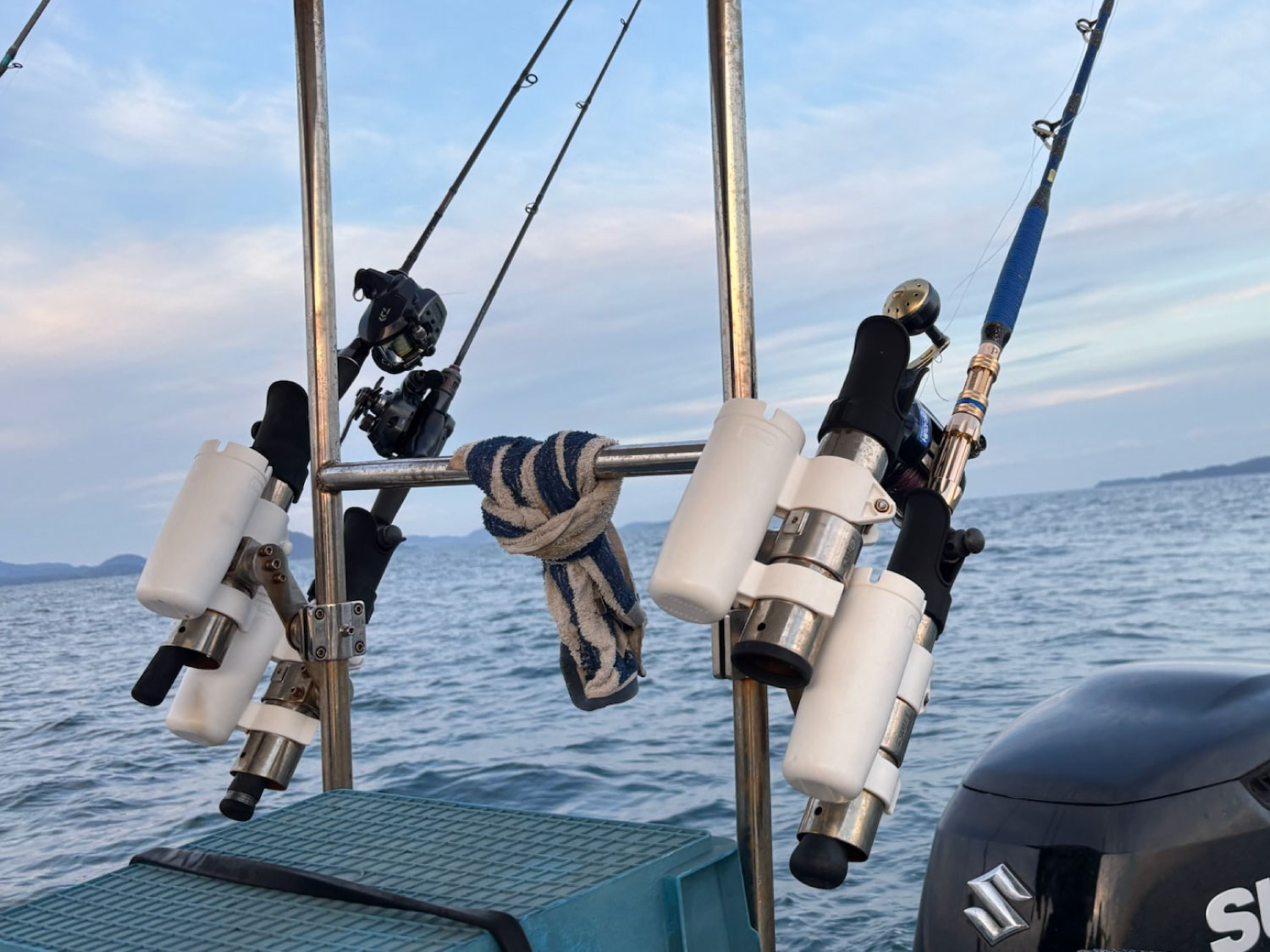 乗船艇の装備3　SUS2連ロッドホルダー